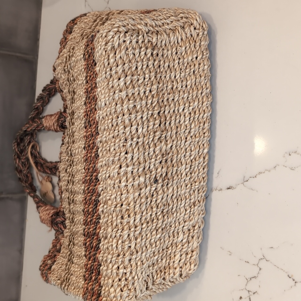 VTG Esprit Woven tote - Picture 5 of 5